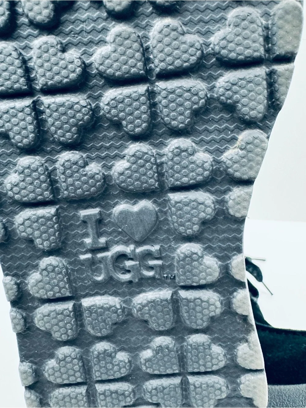 I Heart UGG Youth Black Wool Lined Boots. Size 4. Excellent preowned condition.